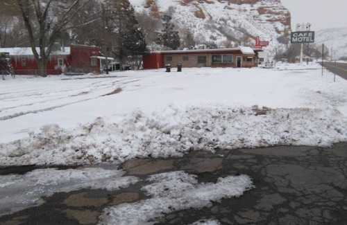 Coalville House | 1960's roadside motel in mountain country, Summit County, Utah near Park City