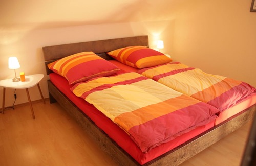 Sandershausen Apartment | Apartment, Hercules view, quiet, close to the city, WiFi, up to 7 pers., balcony, parking lot