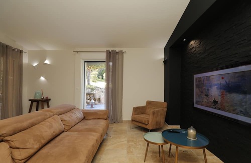 Figari Villa | Large villa with private pool and large garden