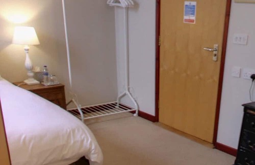 Stone Bed & Breakfast | The Bridge Inn