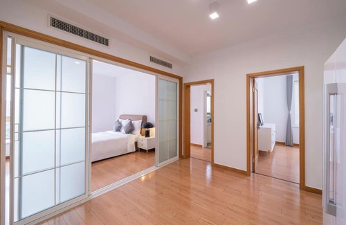 Changning Bed & Breakfast | Tyms Gubei Elegant 3BR 2BA APT
