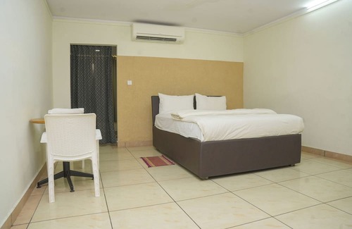 Bhimavaram Hotel | Hotel Grand Leela Krishna