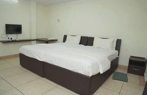Bhimavaram Hotel | Hotel Grand Leela Krishna