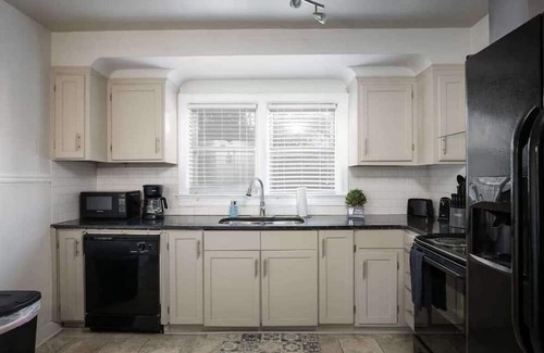 Redmont Park House | 21st Ave Bham Bungalow