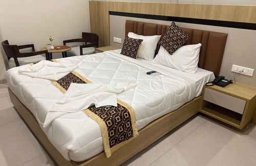 Hyderabad Hotel | Sangam Hotel By Sameeksha By Hospitality