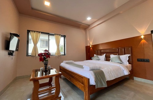 Bhilar Hotel | Assort Villa