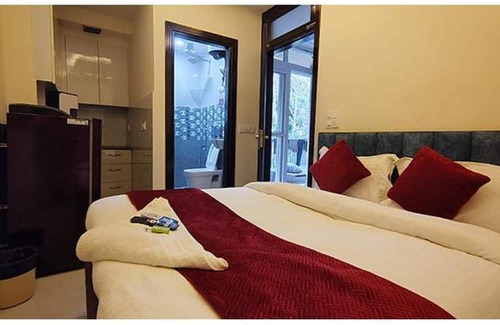 East of Kailash Hotel | Fabhotel Elegant Stay