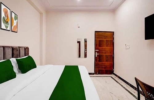 Kaushambi Hotel | Fabhotel Rn Residency