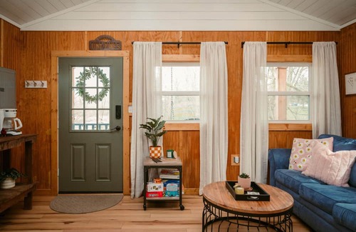 West Newton Apartment | Ruby s Red Cabin Hot Tub Nature Horses Indy