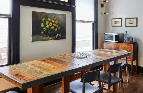 Five Points South House | Charles on 11th - Beautifully Restored Historic Southside Home Walkable Perfect for Groups
