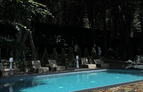 Tesila Bed & Breakfast | Luxury Lake House & Glamping