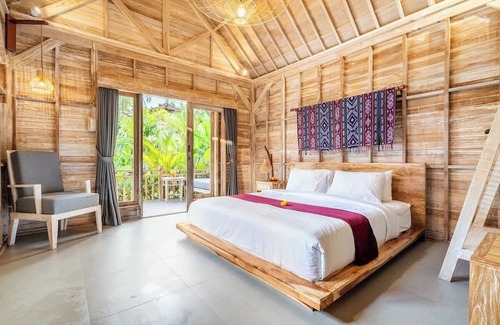 Mendoyo Bed & Breakfast | Omah Tiga Bali