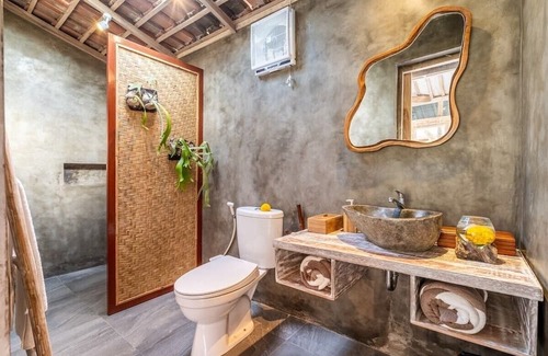 Mendoyo Bed & Breakfast | Omah Tiga Bali
