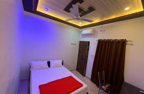 Sarnath Bed & Breakfast | Sumedha Galaxy Inn