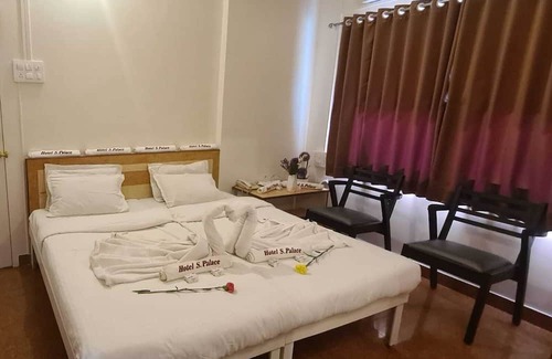 Satara Hotel | Hotel Sai Palace Lodge