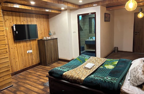 Darjeeling Hotel | The Rooftop By Darjeeling