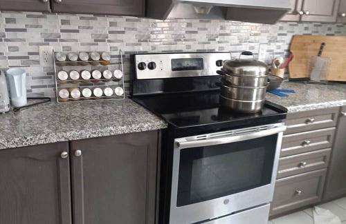 Vaughan Hotel | HomeSweetHome Suites