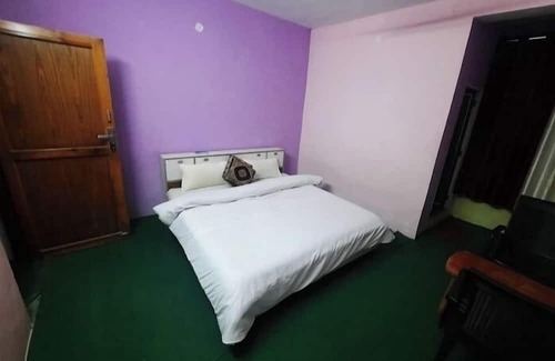 Lansdowne Resort | Tarkeshwarm Resort