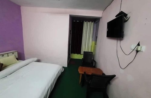 Lansdowne Resort | Tarkeshwarm Resort