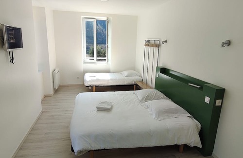 Saint-Martin-de-Valamas Hotel | Le Payanké Ardéchois