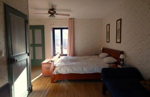 Arleuf Hotel | Maison p'tite Anne