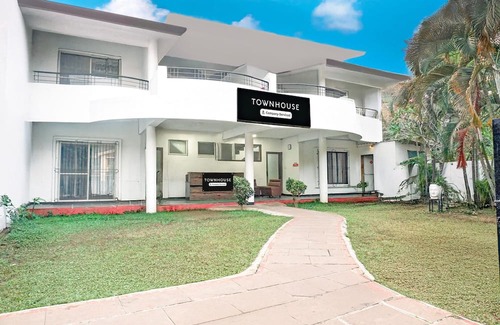 Khandala House | Luxury Stays at Khandala With Hill View