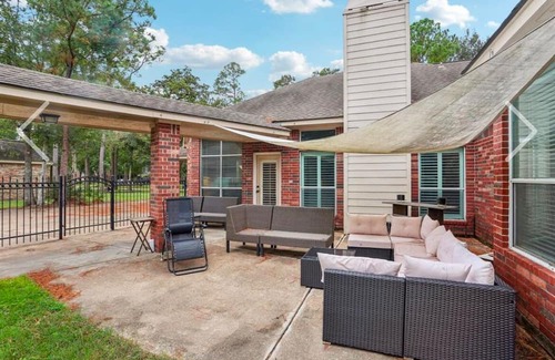 Cypress House | Spacious 4-bedroom house with AC, WiFi in peaceful Cypress