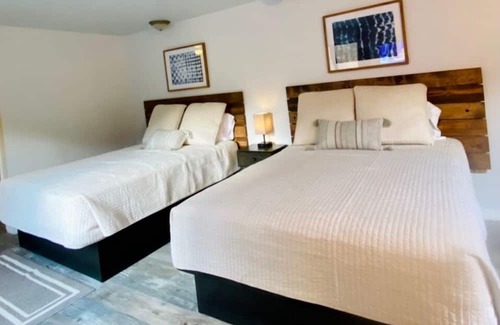 Black Hawk Hotel | Coyote Motel West