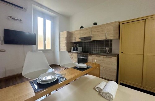 Zona Risorgimento Apartment | Apartment located in the Risorgimento area,10 minutes walk from the Duomo