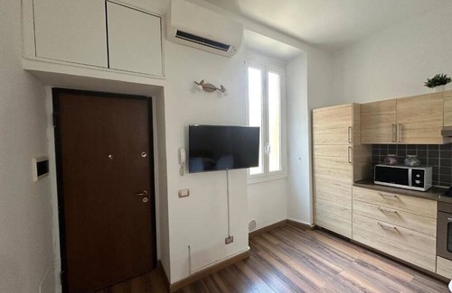 Zona Risorgimento Apartment | Apartment located in the Risorgimento area,10 minutes walk from the Duomo