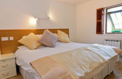 Les Clos Landais Apartment | Two bedroom apartment situated in the countryside parish of St Pierre du Bois