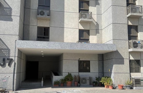 Medina Apartment | Spacious 6-bedroom apartment in delightful Madinah with WiFi, AC