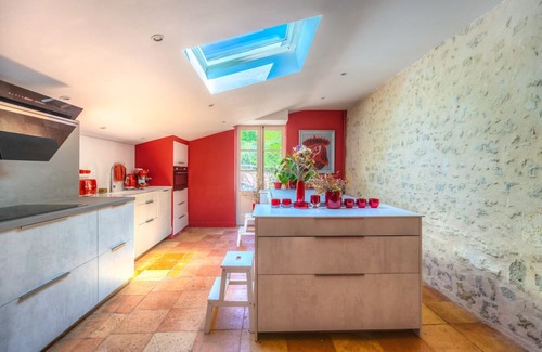 Montussan Villa | Charming 17th century mill 15 minutes from Bordeaux and Saint-Emilion