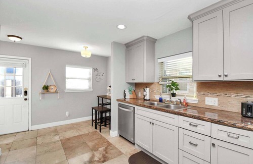 MacGregor House | Elegant HTX Retreat In Prime Location