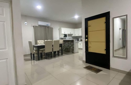 El Porvenir House | Casita near the airport and in the center of El Salvador.
