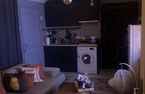 Bodrum City Center Apartment | Chic apartment with WiFi and AC in brilliant Muğla