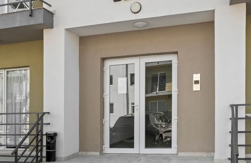 Sector 4 Apartment | Luxury Rose 4