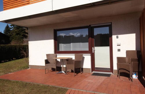 Hildfeld Apartment | "Vacation in a picturesque heath village: Comfortable apartment with mountain views!"