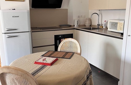 Hendaye Apartment | Cosy downtown apartment
