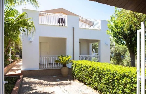 Carini House | La Murgiulina