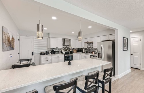 Lamar Heights Area House | 2BR Private Getaway w/Fenced Yard, Pet Friendly