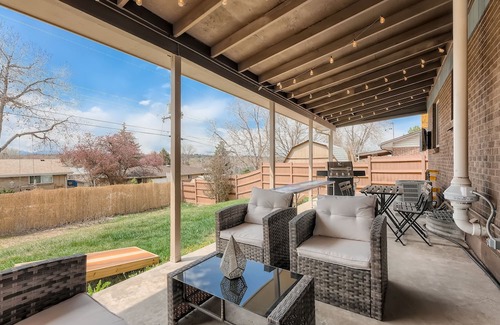 Lamar Heights Area House | 2BR Private Getaway w/Fenced Yard, Pet Friendly