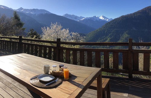Chalais Ski Chalet | Family chalet, complete accommodation. Magnificent view