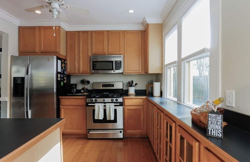 Historic Uptown House | 3 min. to downtown | Spacious St. Pete Home