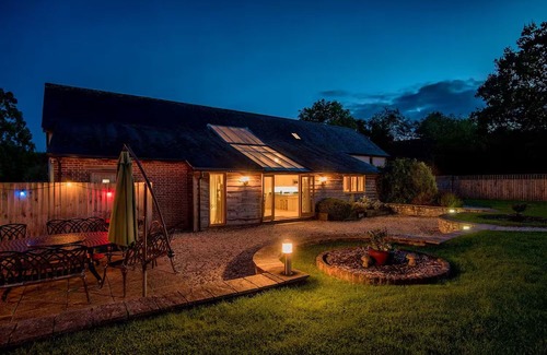 Wellington House | Jurston Lane Barn Family Retreat