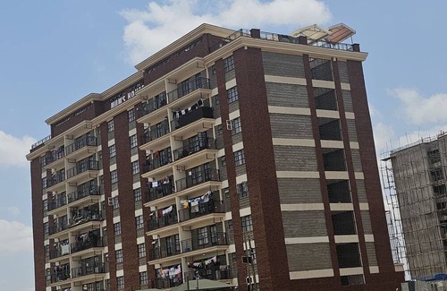 Thika Apartment | Superb 1-bedroom apartment in Thika with WiFi, next to Thika Super Highway