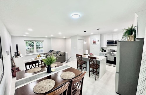 Severn House | Charming entire house with WiFi and AC in serene Severn