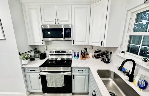 Severn House | Charming entire house with WiFi and AC in serene Severn