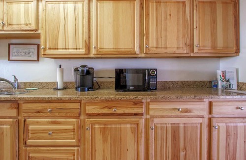 Tucson House | Charming 2-bedroom townhome, 2 car carport, open DR, LR, Kitchen, Patio, Pool