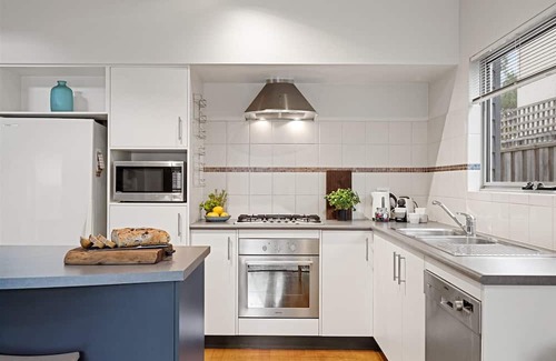 Margaret River Villa | Leafy Lane Villa - 1 Min To Main Street